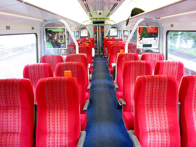 interiér moderního vlaku